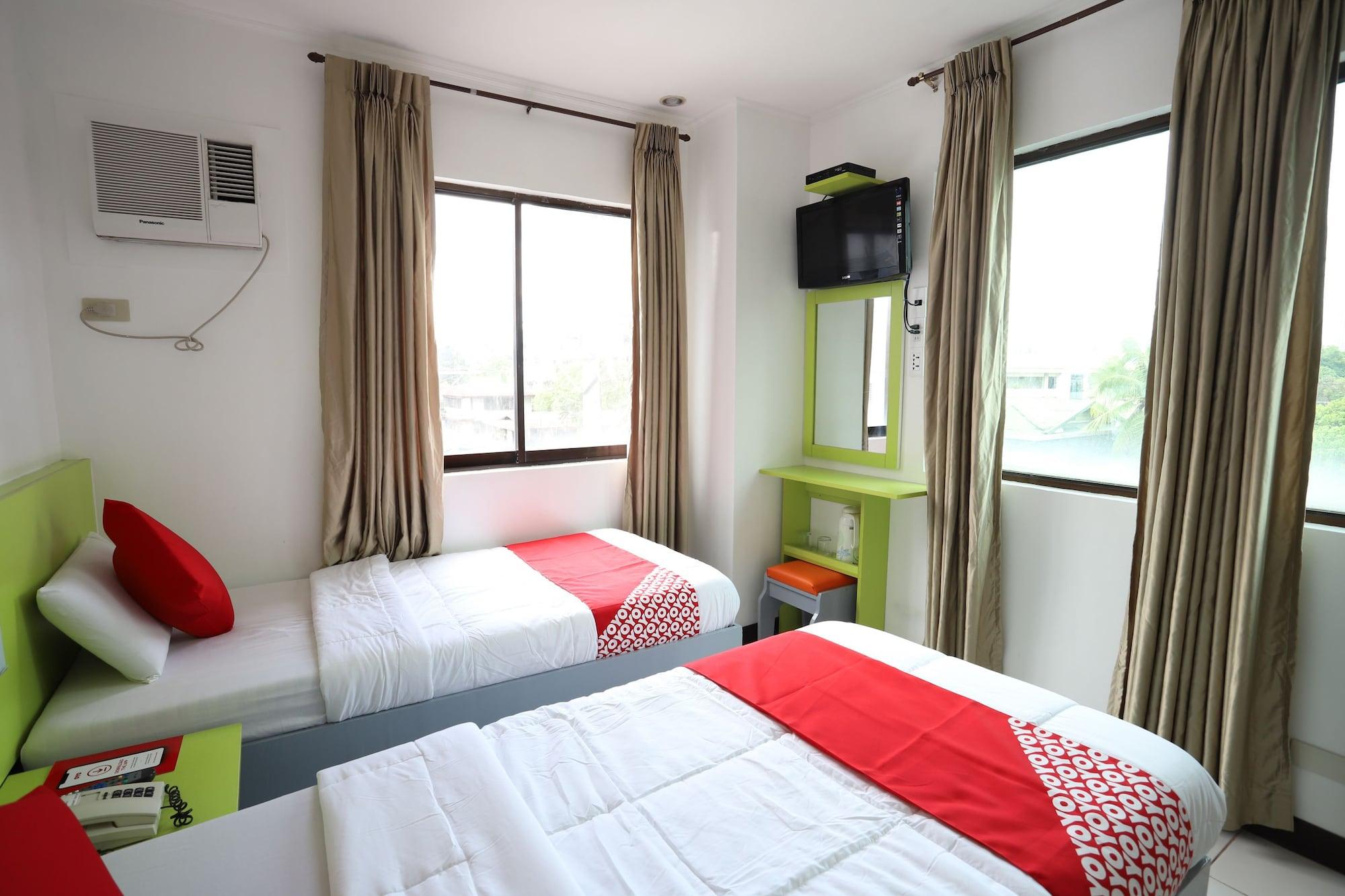 Oyo 210 Apple Tree Suites Cebu Exterior photo