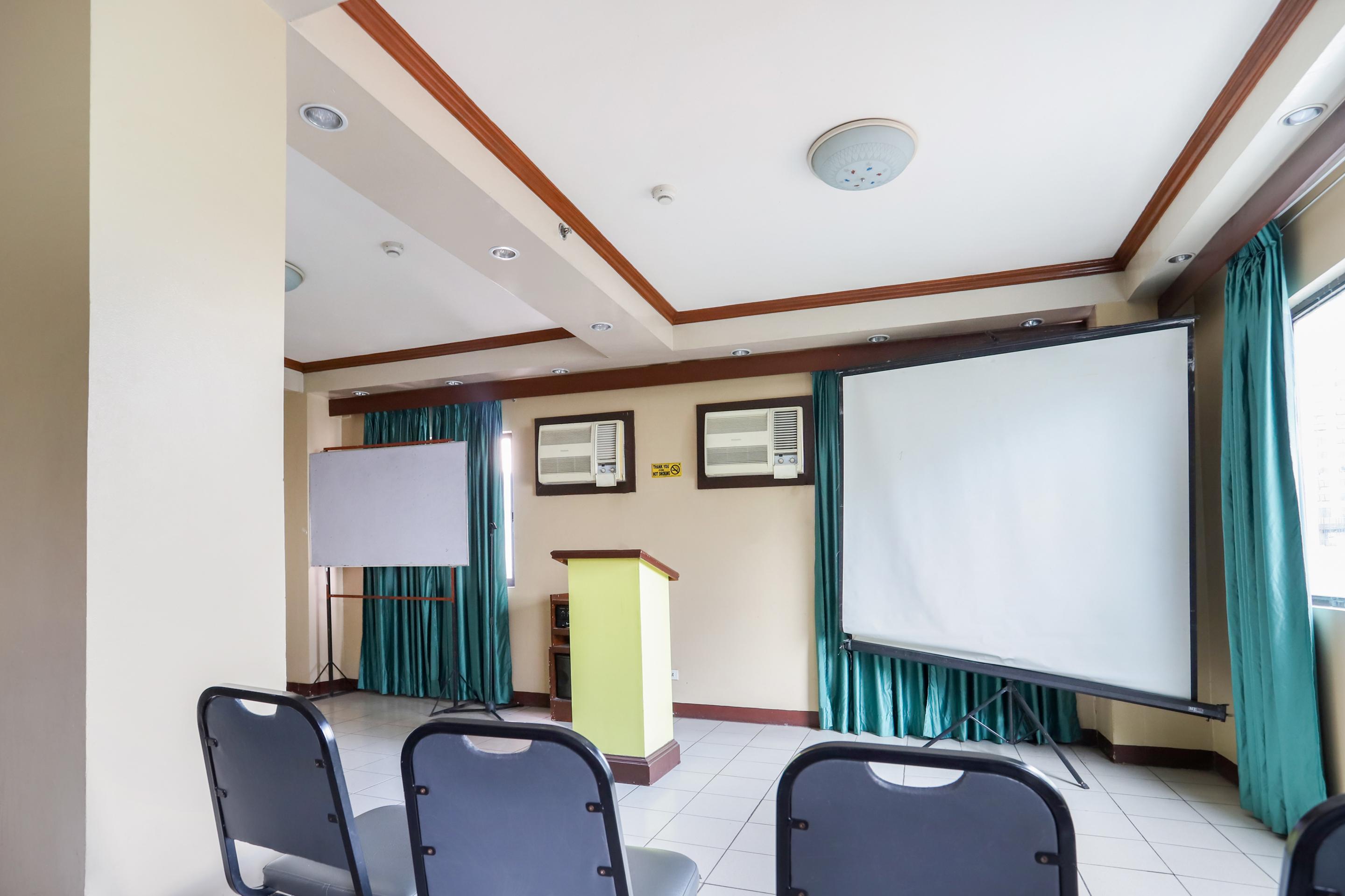 Oyo 210 Apple Tree Suites Cebu Exterior photo