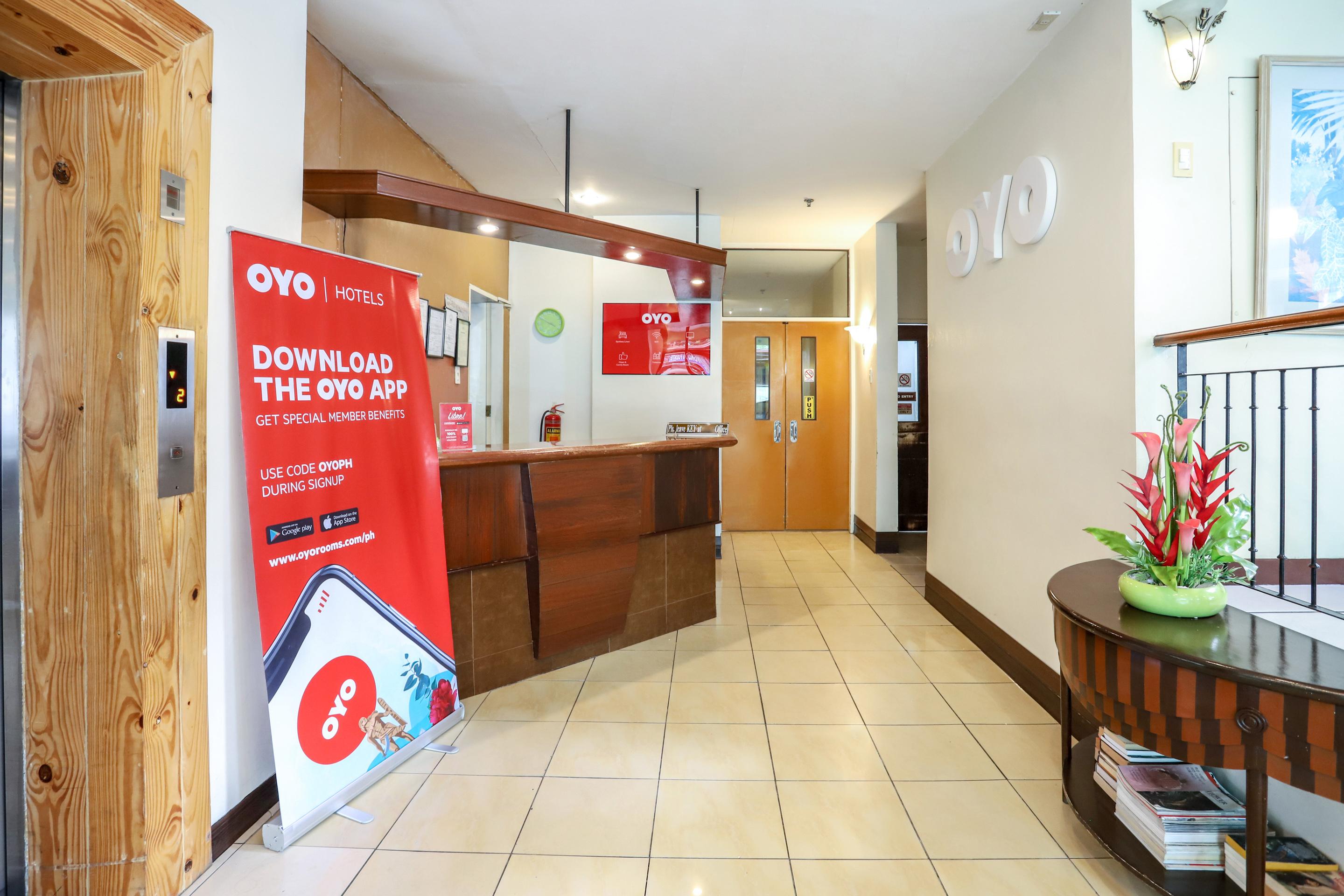Oyo 210 Apple Tree Suites Cebu Exterior photo