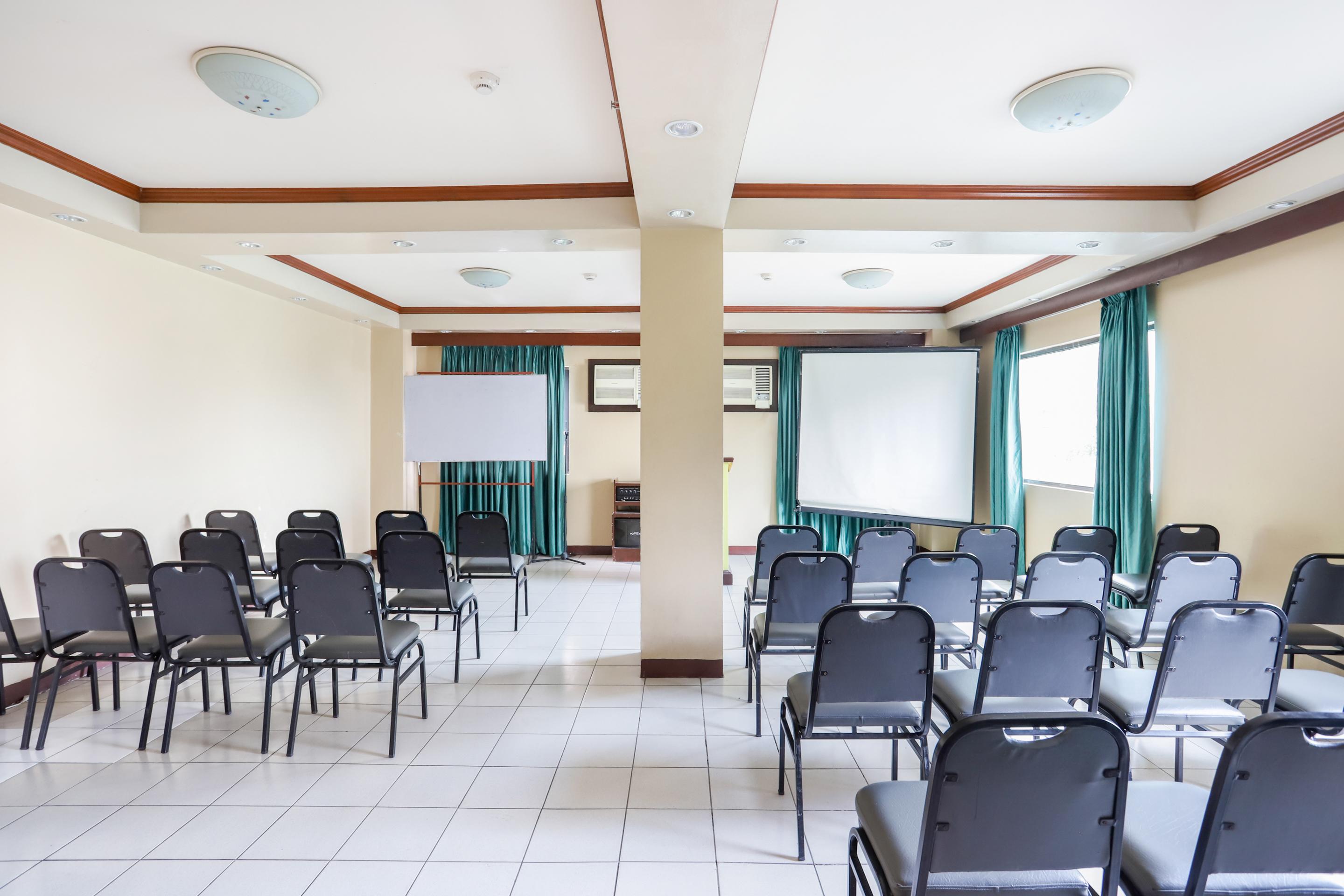 Oyo 210 Apple Tree Suites Cebu Exterior photo