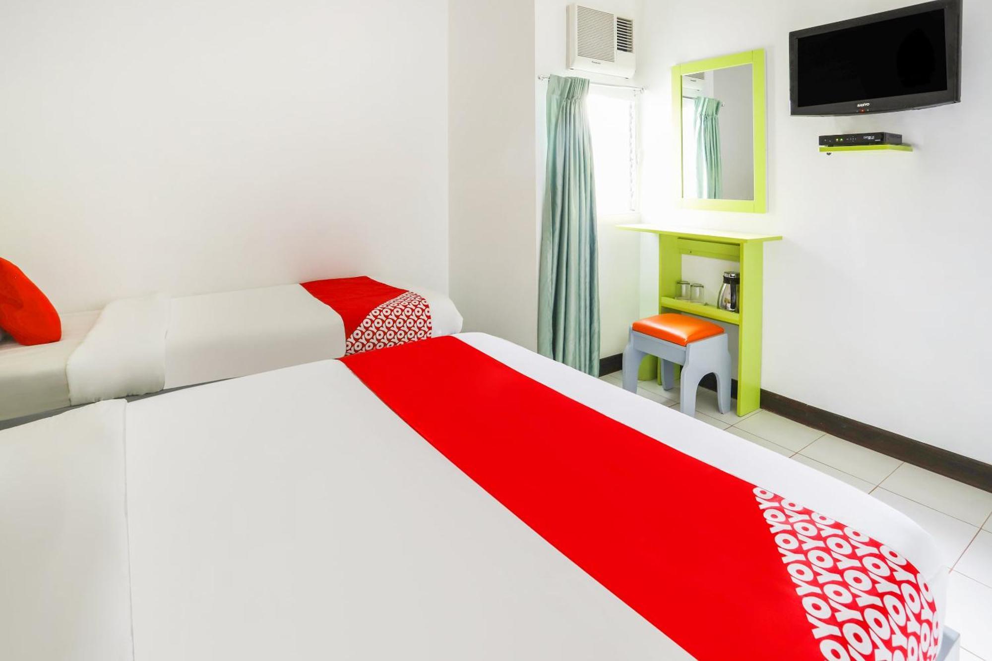 Oyo 210 Apple Tree Suites Cebu Exterior photo