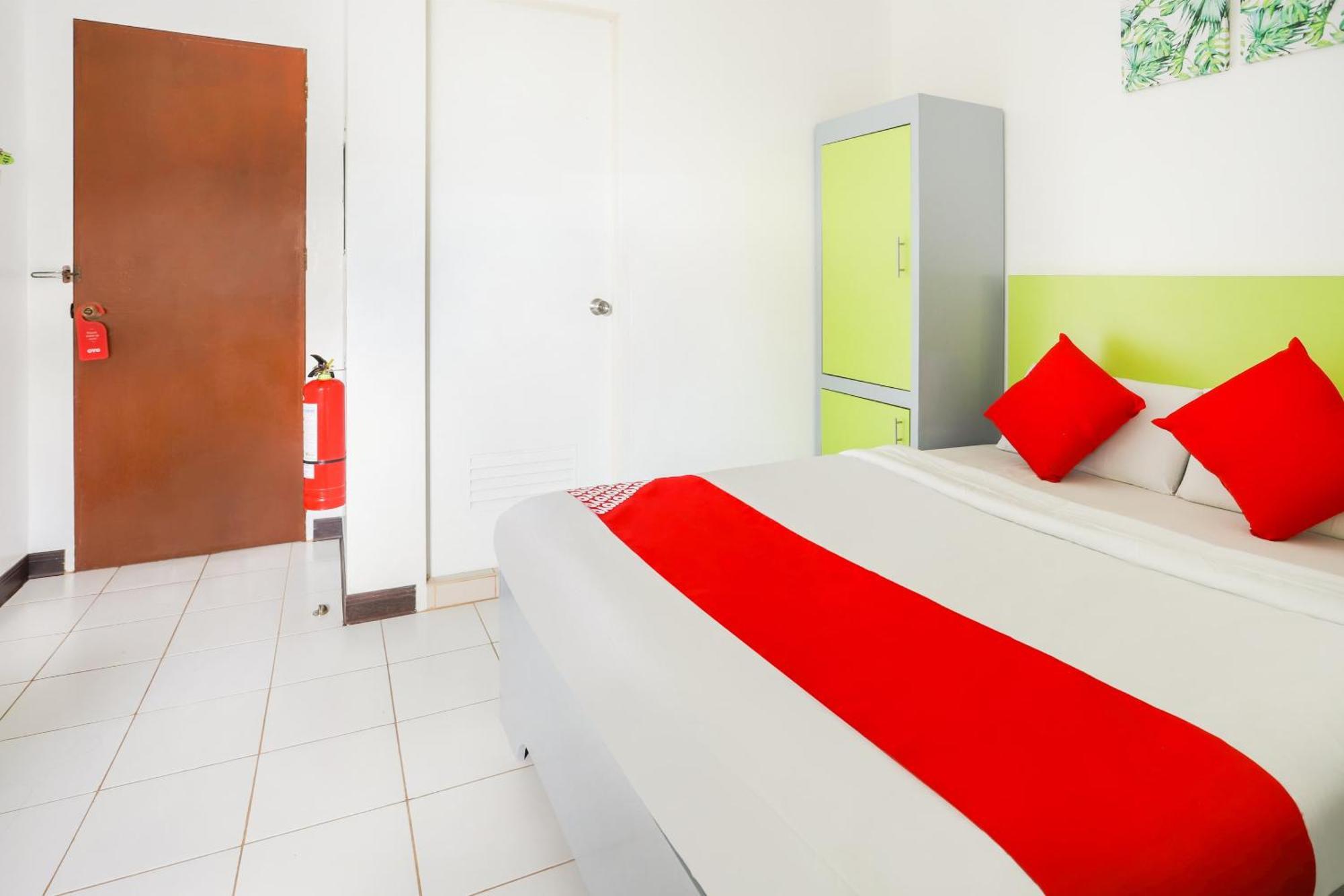Oyo 210 Apple Tree Suites Cebu Exterior photo